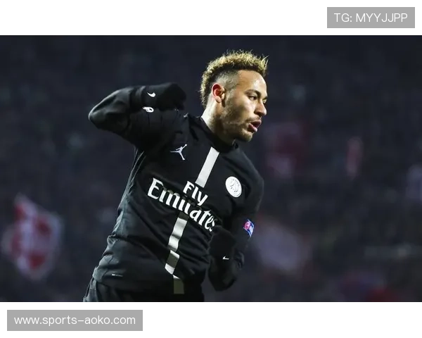 20号足球球星盘点：从历史巨星到现役明星的精彩表现