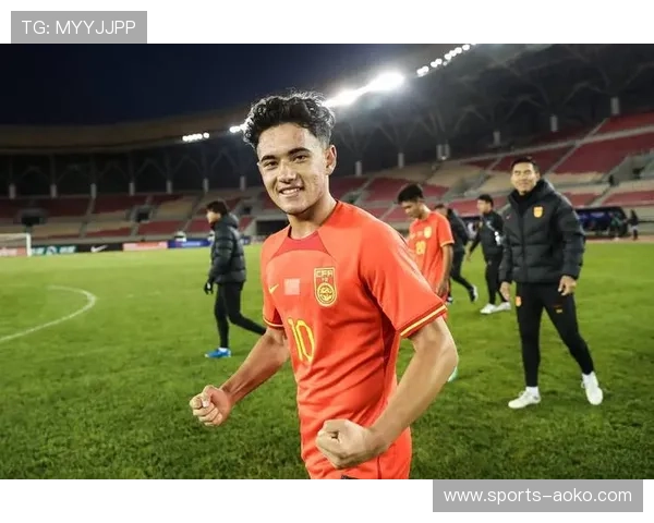 中国足球新生代球星崛起带动国内足球未来新希望与发展趋势