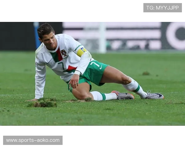 纹身与球场传奇结合足球明星独特魅力与个性化表达